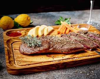 Steakplatte für Fleisch und Grillabende, Servierbrett für Steak und Grillgerichte, Steakplatte mit Saftrinne, Servierplatte aus Olivenholz, Grillplatte aus Olivenholz