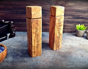 Personalized Olive Wood Salt and Pepper Mill Set: Modern Spice Grinders