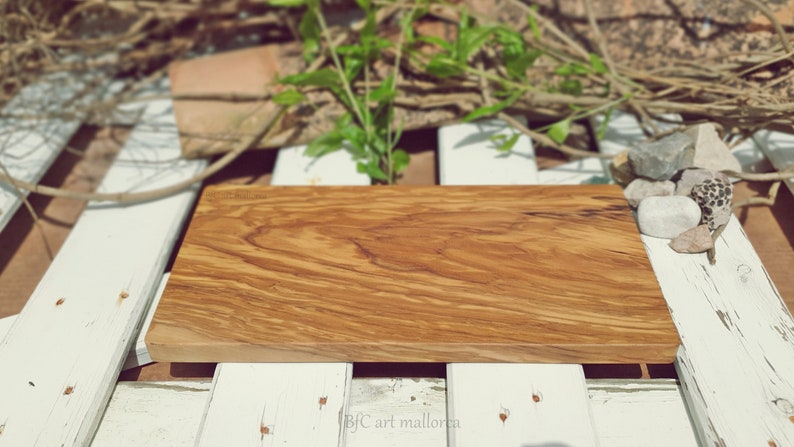 Madera De Olivo Tabla De Cortar De Tunecina - Hecha A Mano, 35-38 Cm, Ideal Para Servir Y Cortar Tabla Cortar