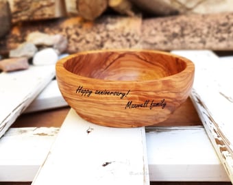 Individuelle Olivenholz Schale, personalisiertes Geschenk zum Jahrestag