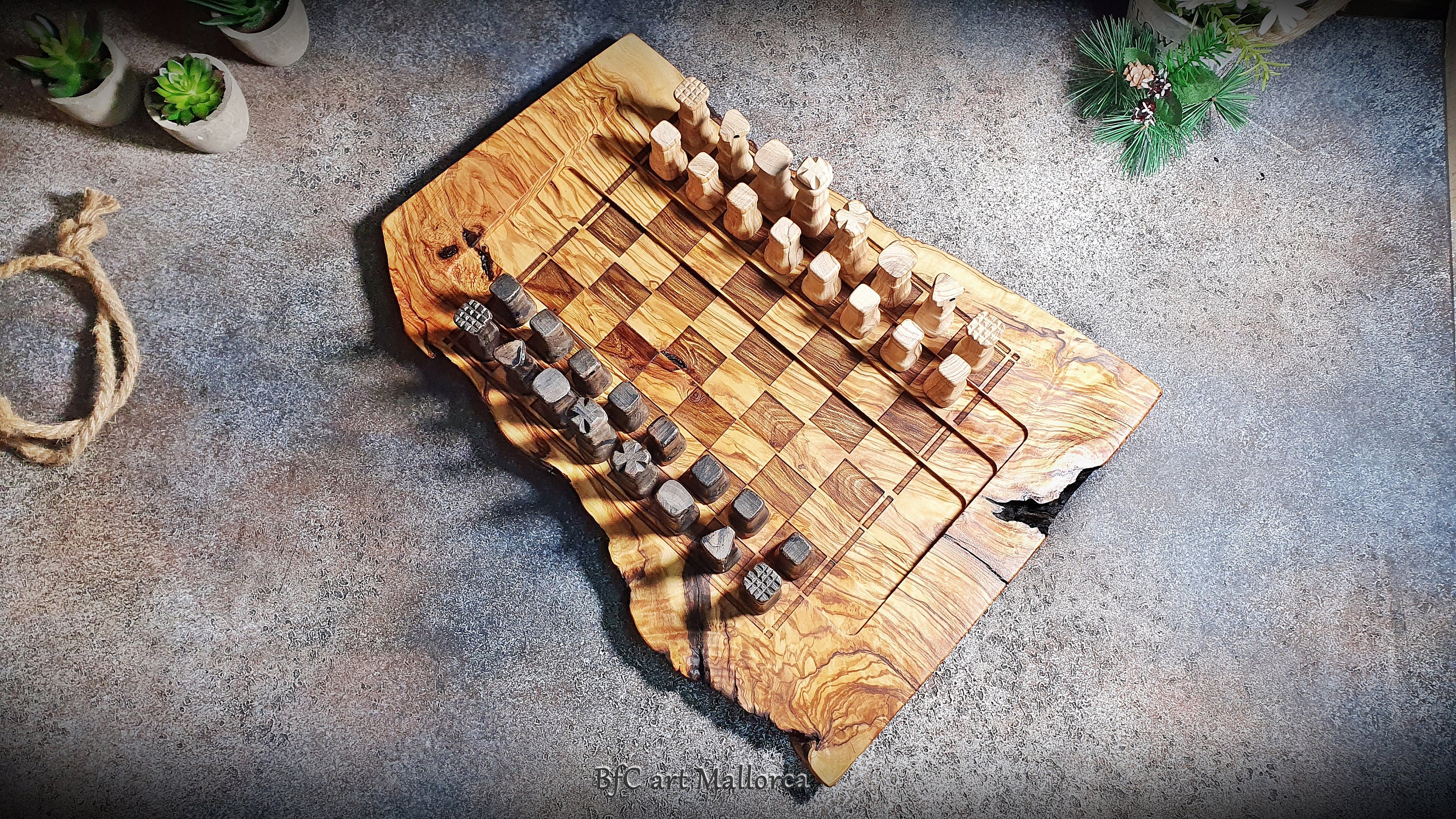 Rustic Olive Wood Chess SOlive Wood Chess Set- Rustic Wooden Chess Board at  BeldiNestet