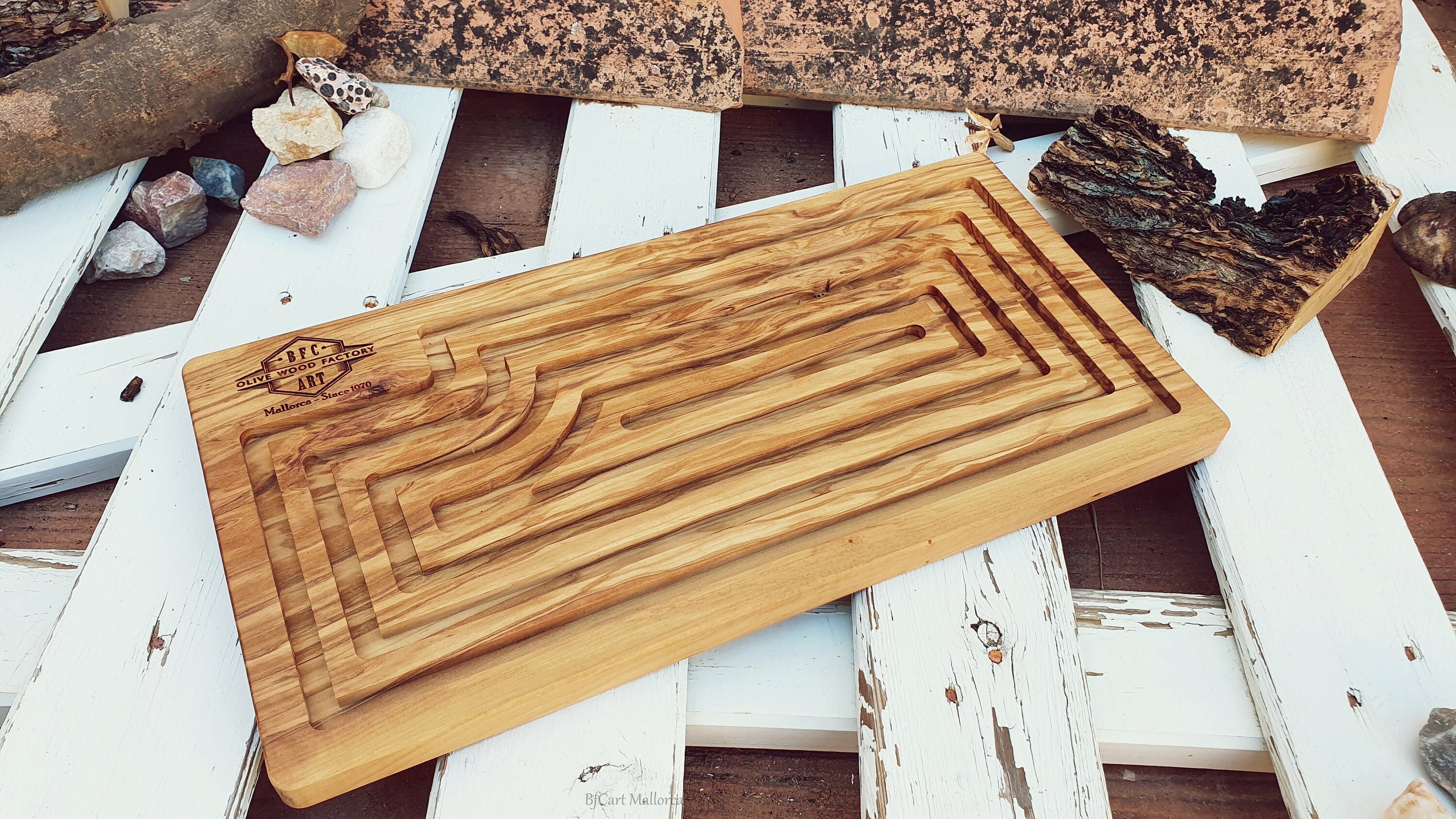 Planche à Pain En Bois D'Olivier Avec Bac à Miettes - Fait Main, Design Rustique, Pour Cuisine Et Service