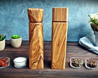 Juego de molinillo de sal y pimienta de madera de olivo hecho a mano