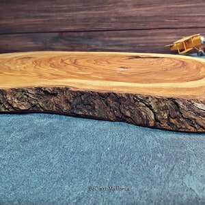 Rustic Cutting Board Large Kitchen of Olive Wood With the Natural Edges and Bark of the Trunk and is Reversible, Board for bbq Meals Snacks zdjęcie 6