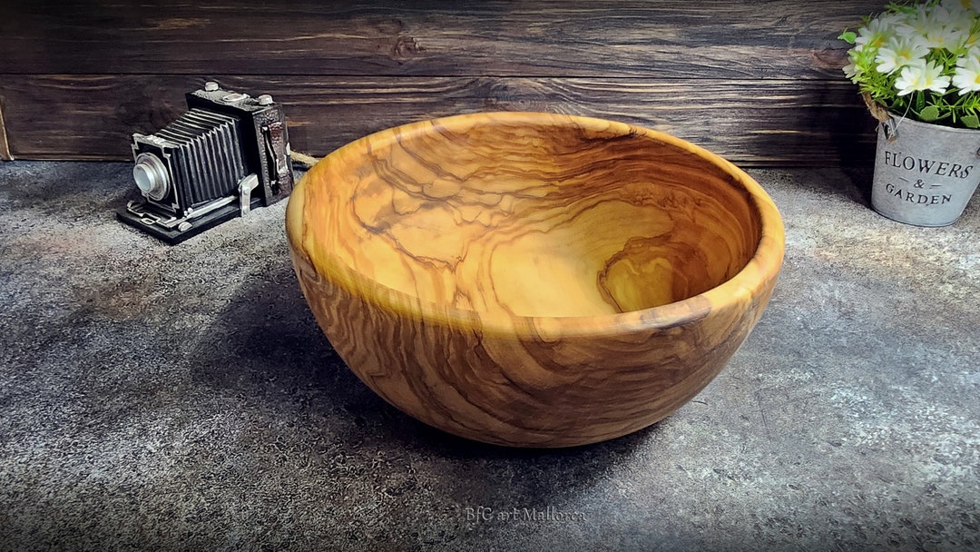 Personalized Olive Wood Salad Bowl – Custom Engraved Large Serving Bowl ...
