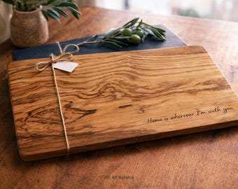 Tagliere personalizzato in legno d'ulivo – Regalo di nozze inciso – Tagliere per salumi personalizzato – Regalo per la casa – Regalo rustico per la cucina