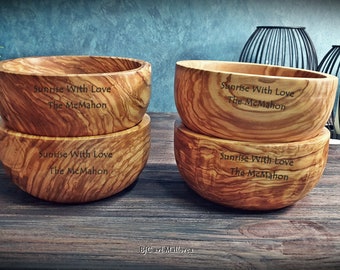 Custom Cereal Kitchen Bowl - Personalized Olive Wood Serving Dish for Family Breakfasts