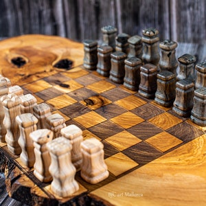 Olive Wood Chess Board, Unique Olive Wood Rustic Chess Set, Chess Handmade Vintage, Chess board and pieces, Vintage Chess Live Edge gift