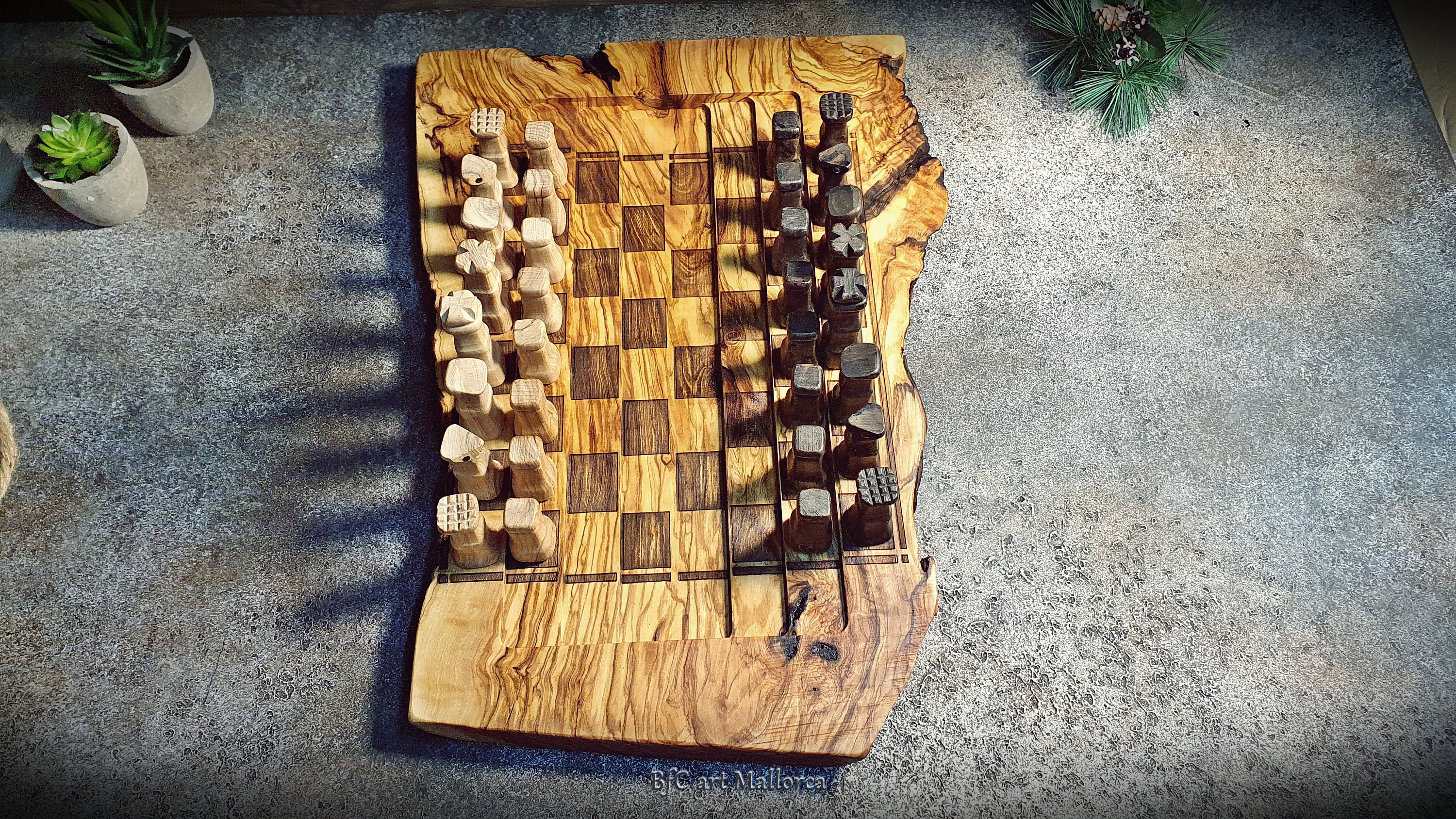 Rustic Olive Wood Chess SOlive Wood Chess Set- Rustic Wooden Chess Board at  BeldiNestet