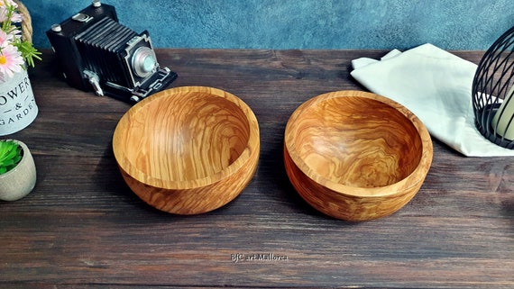 Ciotole in legno per la colazione delle coppie, Set regalo di 2 ciotole in  legno di ulivo per frutta e cereali, Ciotole decorative tornite a mano, -   Italia