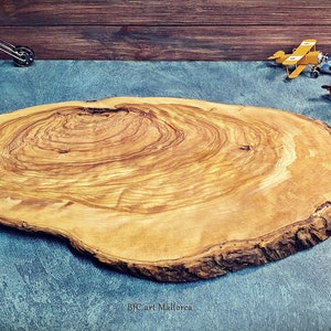 Rustic Cutting Board Large Kitchen of Olive Wood With the Natural Edges and Bark of the Trunk and is Reversible, Board for bbq Meals Snacks zdjęcie 2