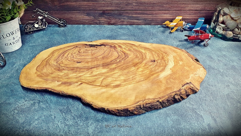 Rustic Cutting Board Large Kitchen of Olive Wood With the Natural Edges and Bark of the Trunk and is Reversible, Board for bbq Meals Snacks zdjęcie 2