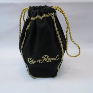 Petits sacs Crown Royal noirs avec cordon de serrage : 375 ml, 7 po. de long. Quantité au choix : 2, 4, 6, 10 ou 20 sacs !