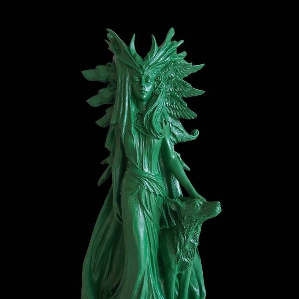 Hecate Godin van het Magische Groene Bos Standbeeld Handgemaakte Sculptuur 25cm