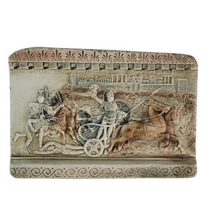 Relieve de pared de Aquiles con escena de carro de Troya, placa de yeso hecha a mano de la antigua Grecia
