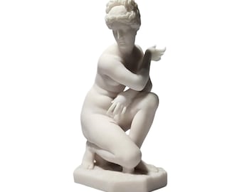 Crouching Venus  Statue Exact Replica Sculpture 18cm Greek Roman Goddess