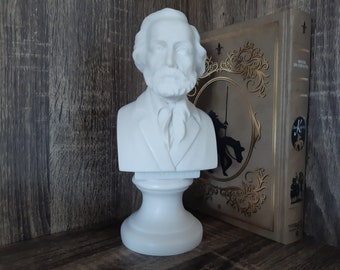 Giuseppe Fortunino Francesco Verdi Bust head statue