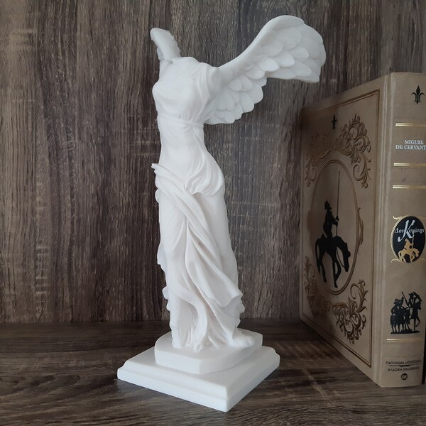 Nike Winged Victory of Samothrace Replica Louvre Museum Sculpture Marble Handmade Statue 28cm