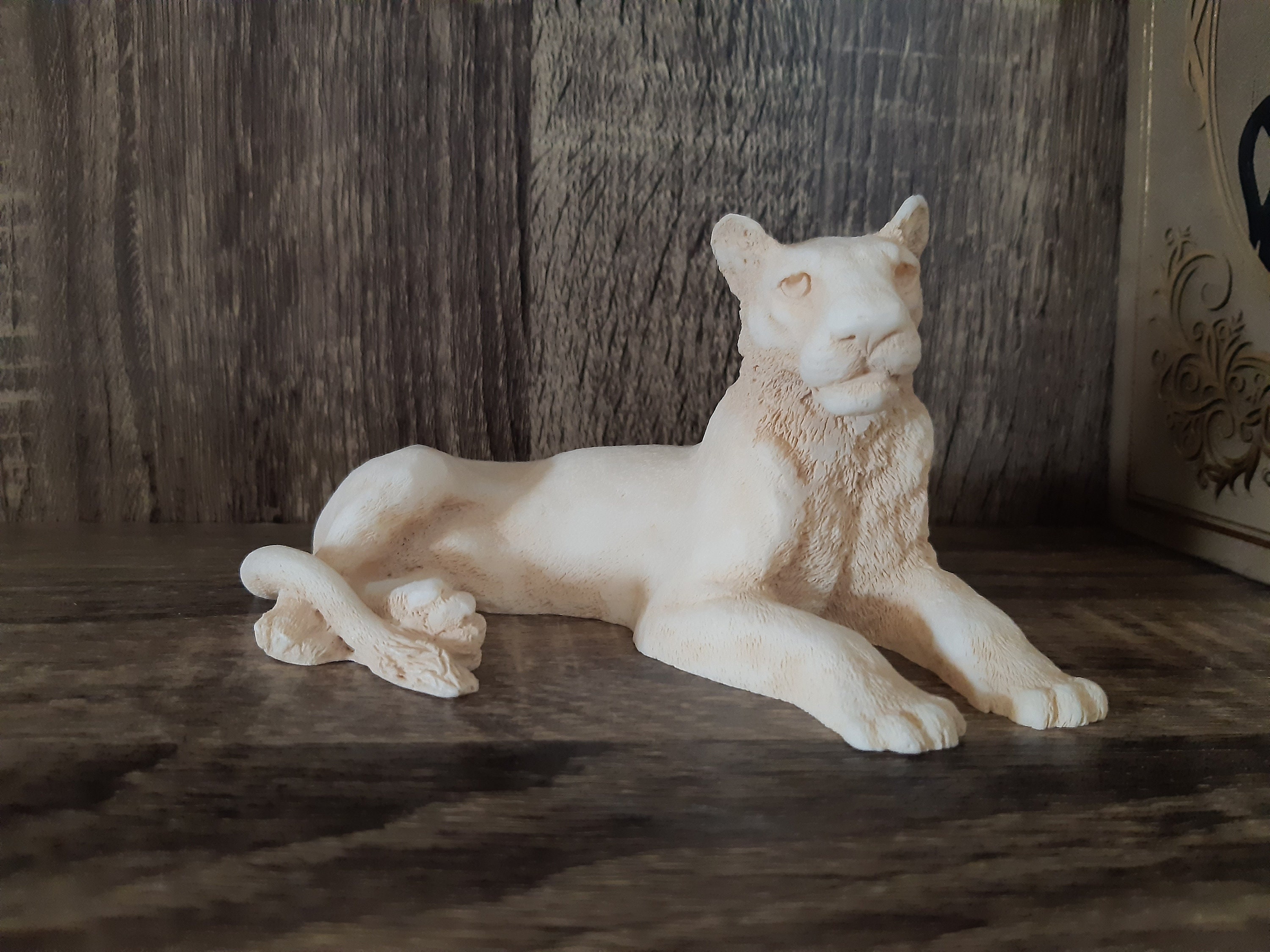 Statue De Lion En Albâtre