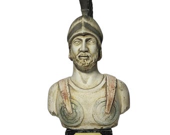 槍と盾を持ったアレス像、ギリシャ神話の戦いの神彫刻、ローマ神話の