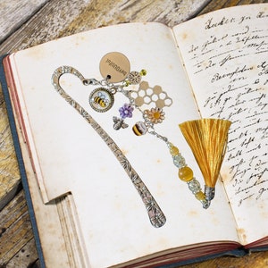 BEE Bookmark