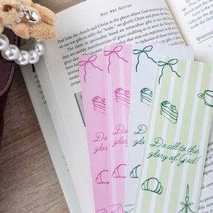 Glory of God Bookmark | Bible Verse Bookmark | Faith Bookmark | Trendy Bookmark | Reader Accessories | Bookmarks for Women | Bookish Stuff