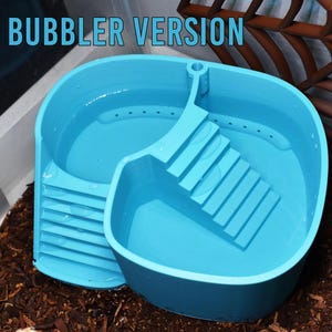 Hermit Crab Bubble Pool | Fresh & Saltwater Soaking Oasis with Built-In Bubbler. Dual-Zone Hermit Crab Bath Tub with Easy Climbing Ramp.