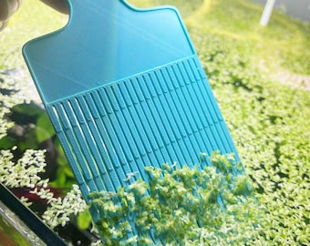 Ergonomic Duckweed Wide Comb Spatula. Effortlessly Remove Floating Plants For A Cleaner Aquatic Environment. Aquarium Safe Material.