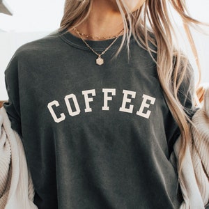 Kaffee Shirt Vintage Komfort Farben Kaffee Liebhaber Geschenk Übergroßes T-Shirt Kaffee T-Shirt Geschenk für Trendy Girl Basic Girl Tee Coffee Social Club