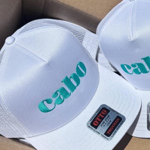 Bulk Order Trucker Hats Embroidered Hats for Wedding Personalized Hat Mesh Back Custom Logo Trucker Hats Bachelorette Bulk Order Hats