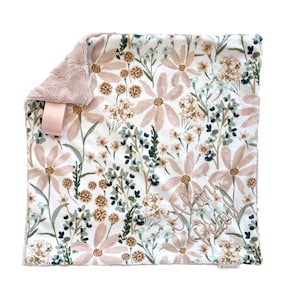 Lovey Blanket, Daisy Lovey for babies, Security Blanket, Floral Lovey Blanket