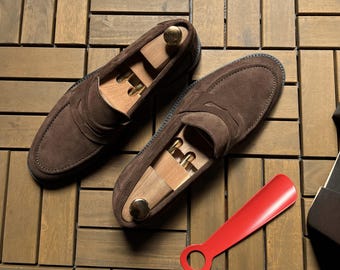 Vintage Alden 6716 Full Strap Penny Loafers in Color 8