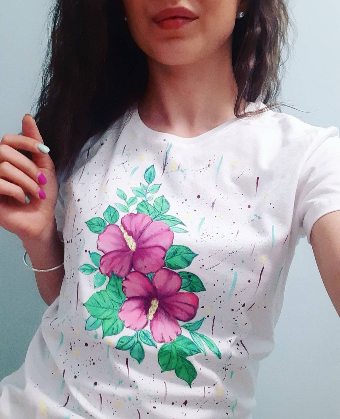 Schöne handbemalte weiße T-shirt. Kunstwerk auf T-shirt. | Etsy