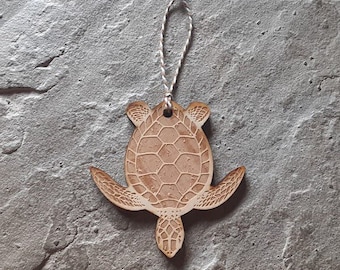 Turtle ornament, sea turtle ornament, turtle decoration, custom engraved sea turtle, wooden turtle, coastal decor