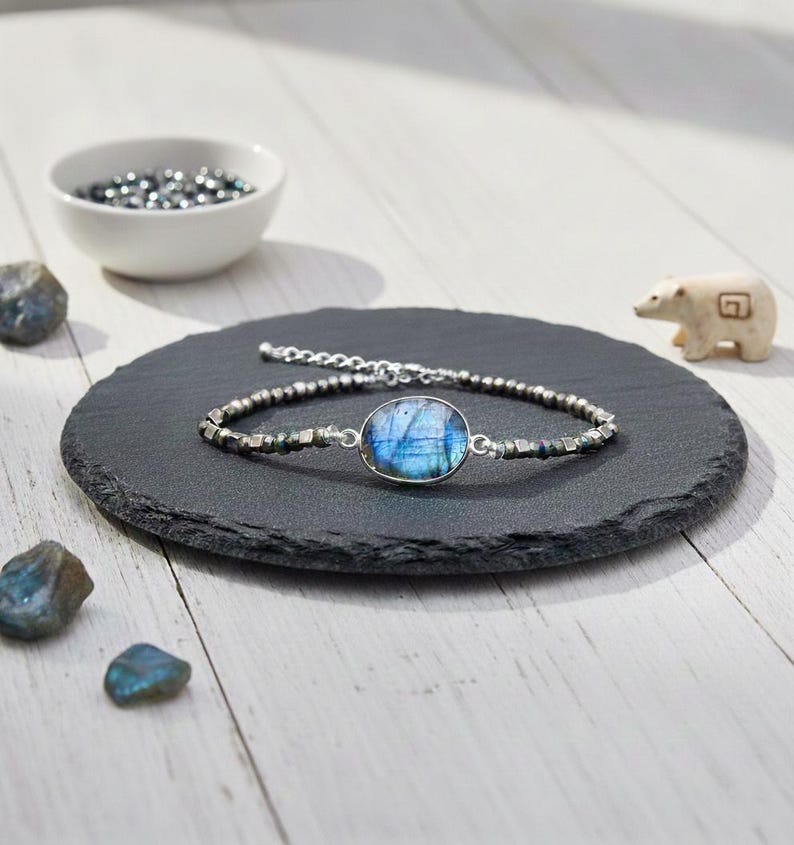 Pulsera de labradorita con destellos azules: joyería bohemia de cristal curativo, cuentas de plata esterlina, ajuste ajustable imagen 3