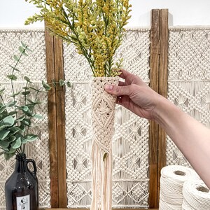 Macrame Bouquet holder