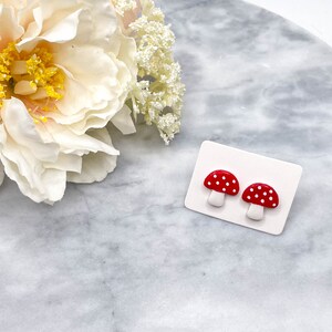red & white cute mushroom earrings / handmade, hand-painted polymer clay stud earrings / cottagecore earrings, fairytale accessories