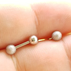 Sparkle finish Ball Earring , Screw back Earring 316L Surgical Steel , Minimalist Labret Piercing Jewellery , Cartilage, Earlobe, Tragus