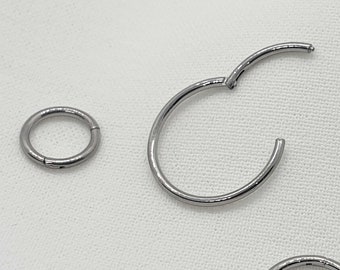 Titanium Clickers Septum nose piercing Titanium Seamless Hinged Clicker Hoop G23 Titanium Cartilage hoop, conch piercing 0.8mm (20g)