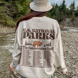 63 National Parks Crewneck Vintage Mountain Crewneck Park Ranger Environmental Camping Clothes Granola Girl Grizzly Bear Wildlife Sweatshirt