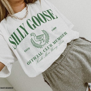 Vintage Silly Goose Club Graphic Tee Bird Lover Shirt Funny Mental Health Gift Indie College Tshirt Trendy Collegiate Style Athletic T Shirt