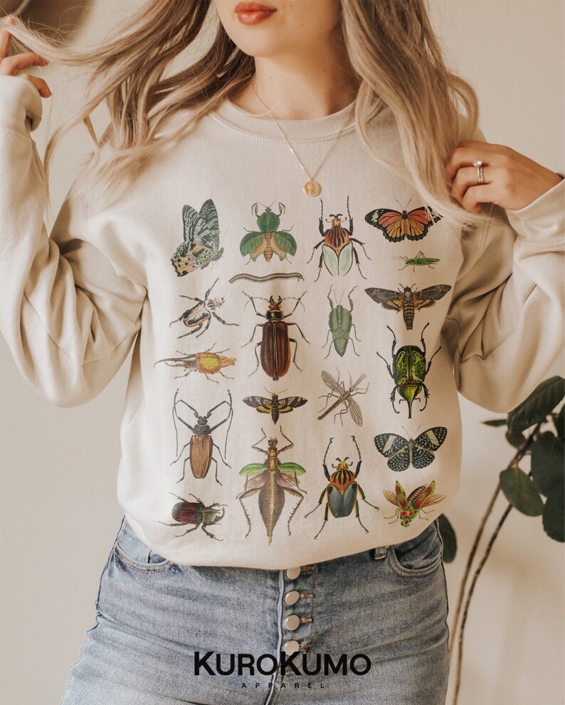 Entomology Sweatshirt Beetle Moth Butterfly Insect Sweatshirt Cottagecore Clothes Goblincore Clothing Light Academia Mori Kei Vintage Jumper 