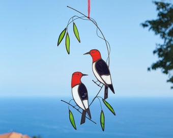 Pájaro carpintero de vidrieras en la rama Decoración del porche Pájaro de vidrieras Cazador de sol Ventana colgante