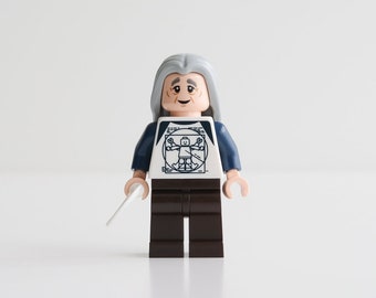 Leonardo da Vinci, The Rennaissance Genius / Vitruvian Man - Custom assembly minifigure from genuine LEGO® parts