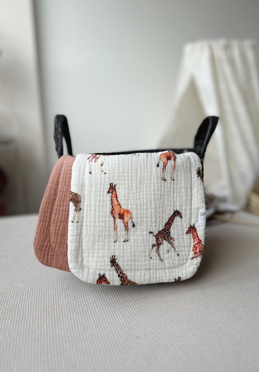 Baby Burp Cloth Set of 2, Absorbent Muslin Burp Rag Shoulder Muslin