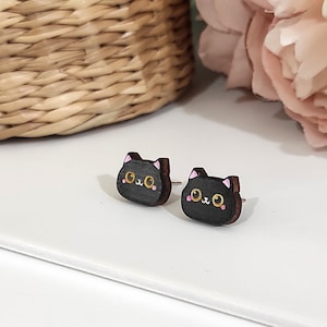 Kawaii schwarze Katze Ohrstecker, Holz Schmuck, schwarze Katze Ohrringe, süße Katze Ohrstecker, lustige Katze Ohrringe, Eco freundlich