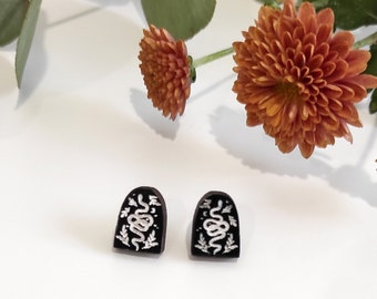 Snake Stud Earrings, Elegant Reptile Inspired Jewelry