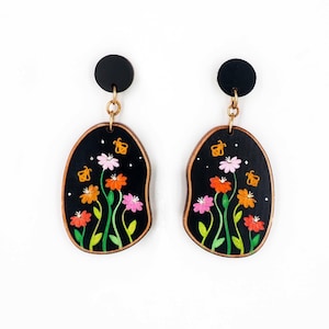 Flowers Earrings, Flowers and Bees Jewelry, Floral Drop Earrings, Boho Jewelry, Gift for Her, Botanical Earrings, Colorful Earrings