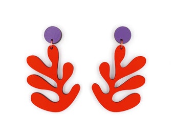 Pendientes de madera inspirados en Matisse, cortados con láser y pintados a mano.