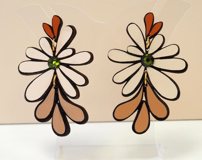 Wooden Flower Earrings, Boho Floral Statement Jewelry, Lightweight Laser Cut Earrings, Nature-Inspired, Gift for Her, Vintage Style